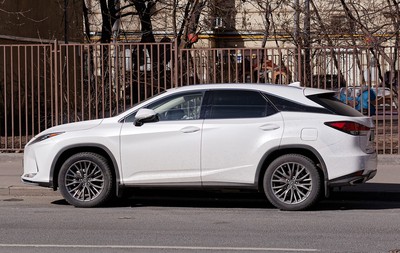 ​Lexus – официальный автомобиль 76-го Венецианского международного кинофестиваля