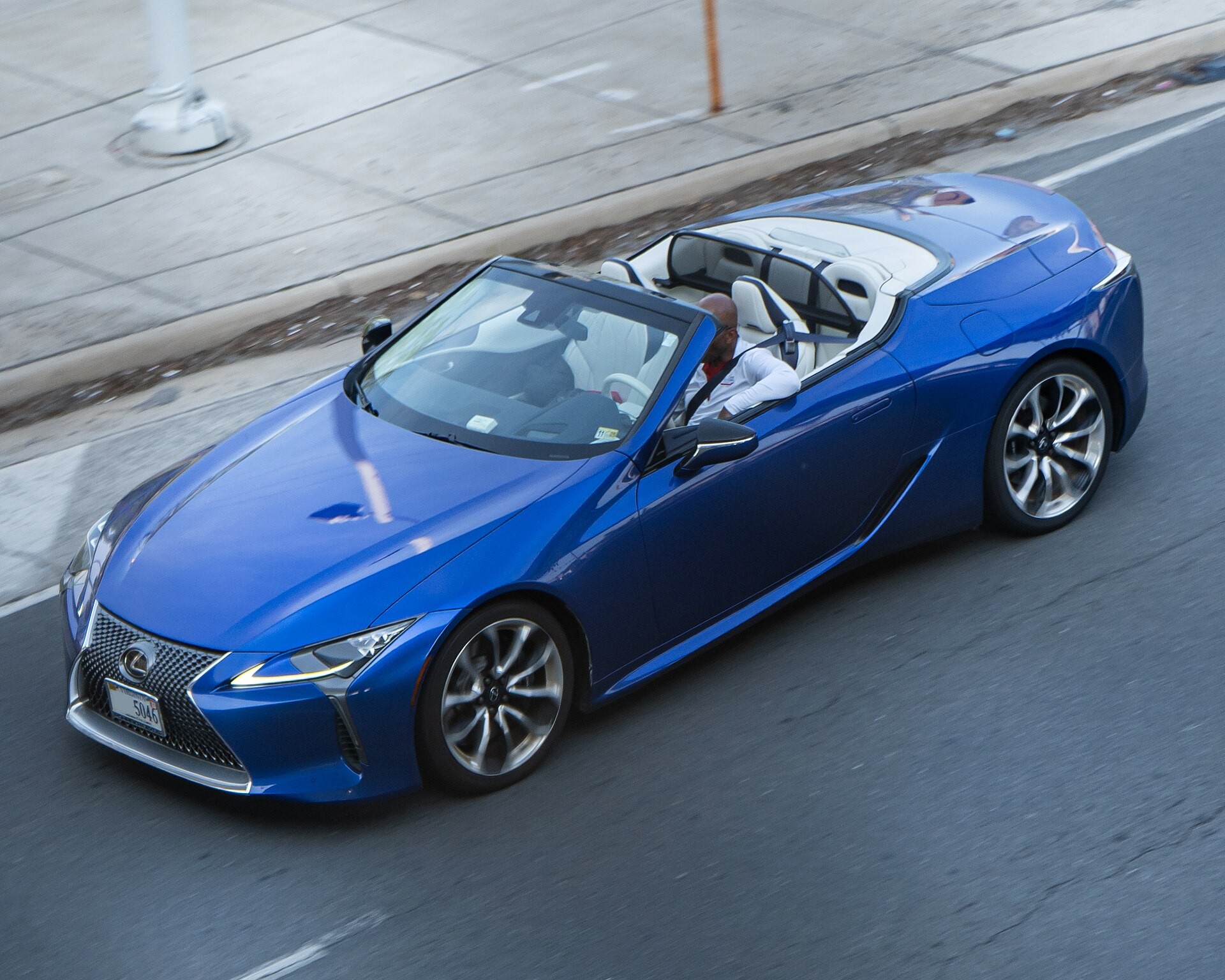 Lexus и продюсер Марк Ронсон объявили о сотрудничестве в рамках продвижения купе LC